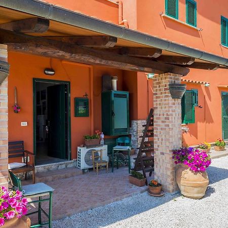 La Locanda Country House Borgo Montenero エクステリア 写真
