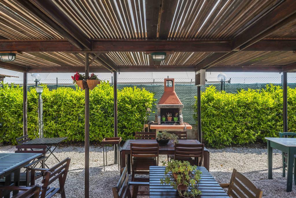 La Locanda Country House Borgo Montenero エクステリア 写真
